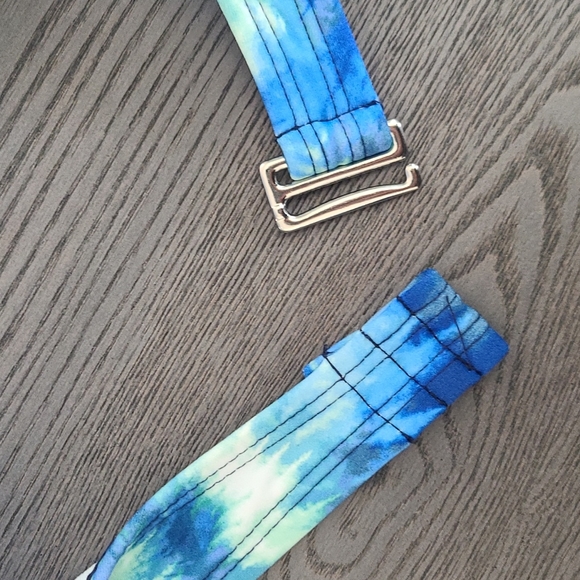 California Waves 2 Pc Swimsuit. Sz Large.  Tie Dye Blue & Green - Picture 6 of 8